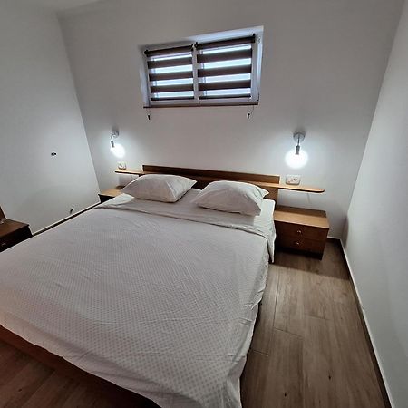 Appartement Gvacic House à Supetarska Draga Extérieur photo