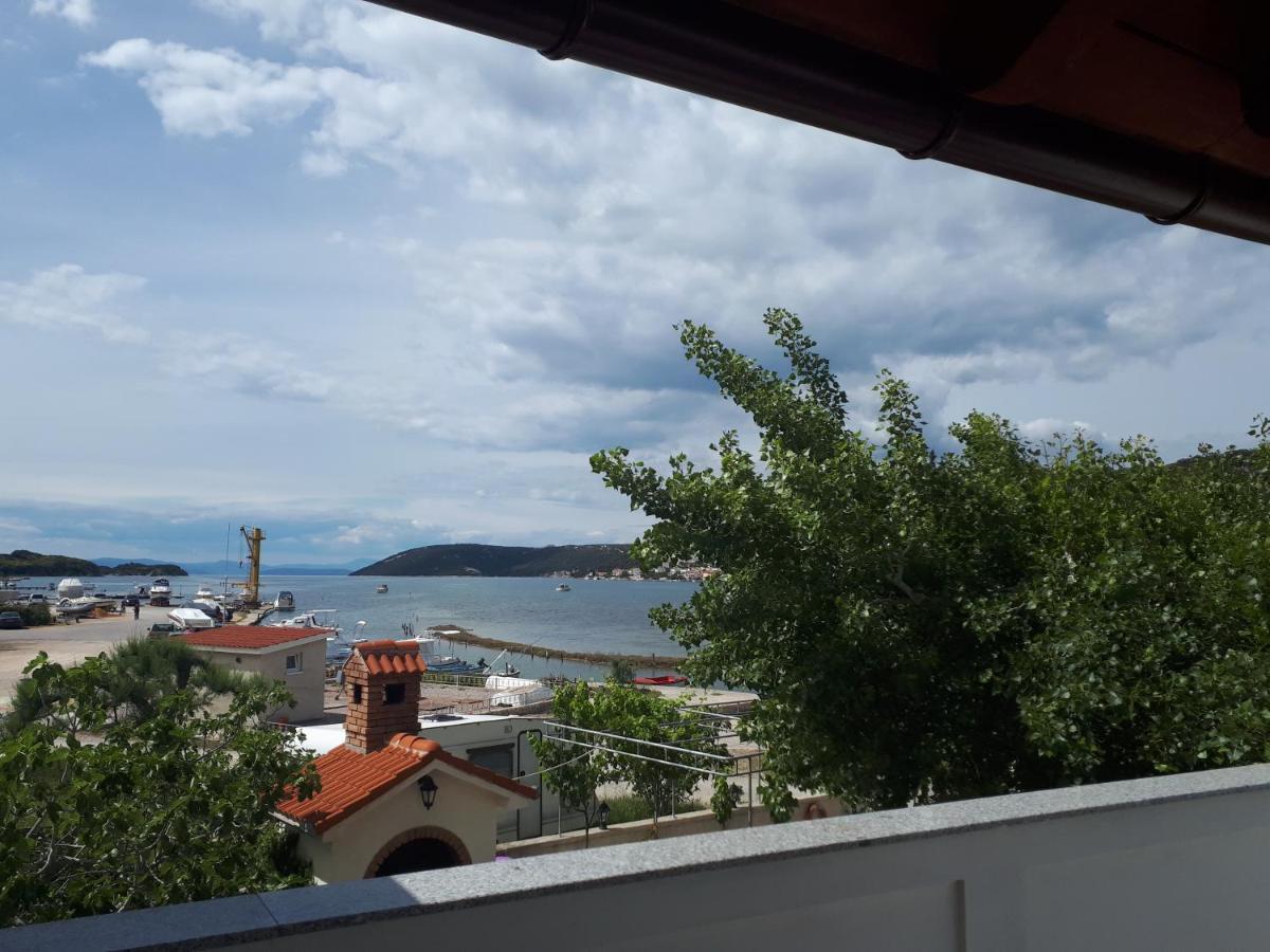 Appartement Gvacic House à Supetarska Draga Extérieur photo
